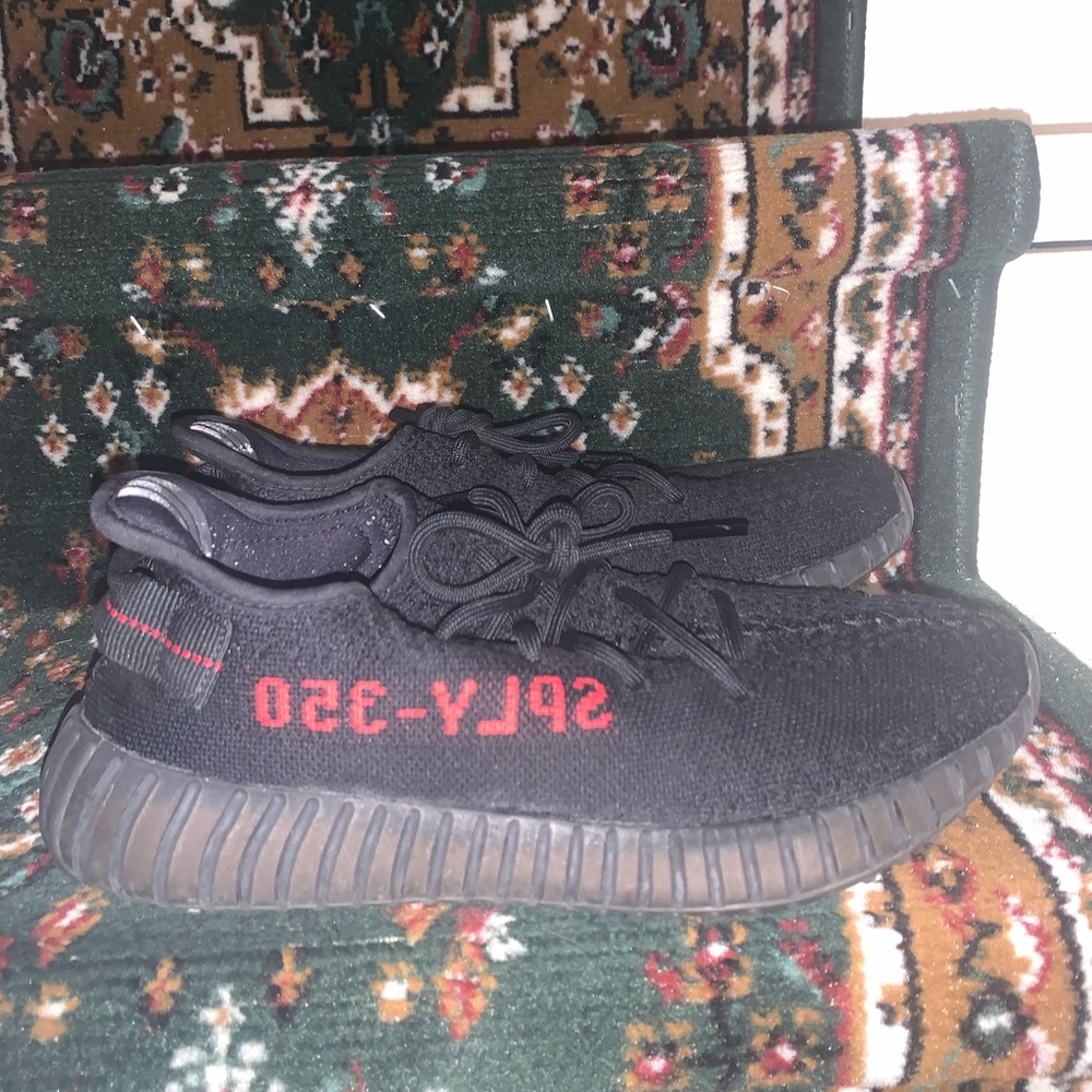 Yeezy boost 350 v2